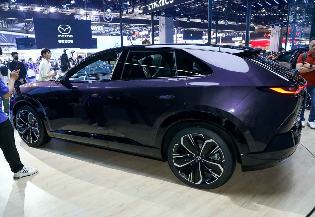 Mazda EZ-60