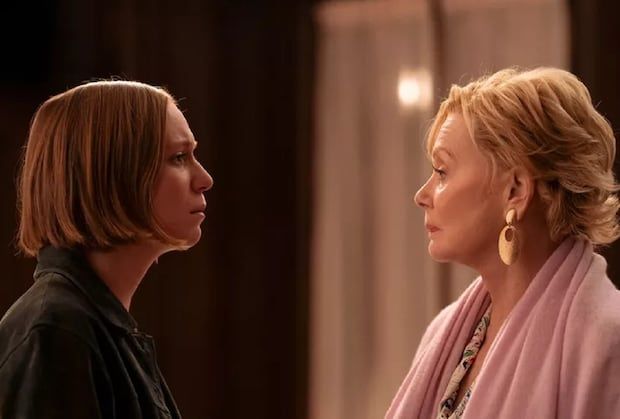 Jean Smart y Hannah Einbinder en la cuarta temporada de 'Hacks'