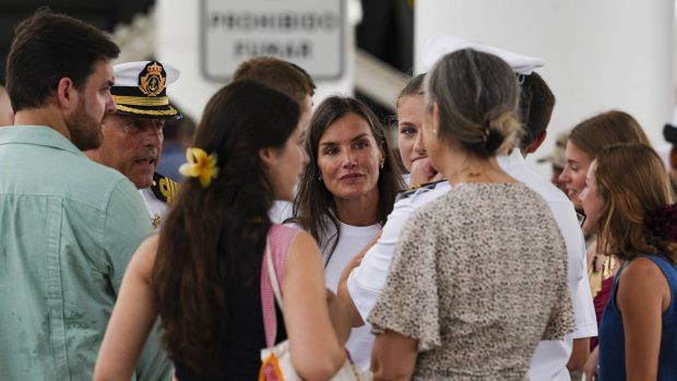 Queen Letizia y la princesa Leonor en Panamá. (Foto: Gtres)