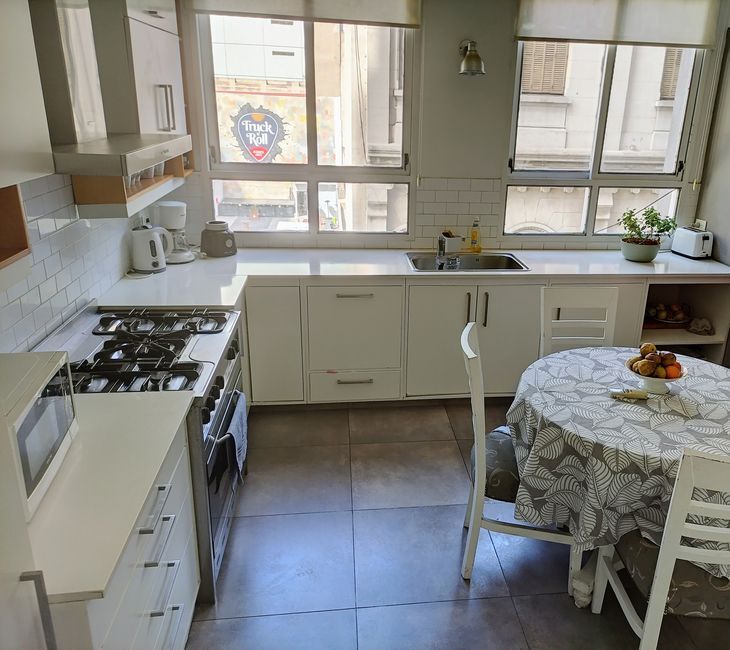 Cocina muy brillante Cocina muy brillante