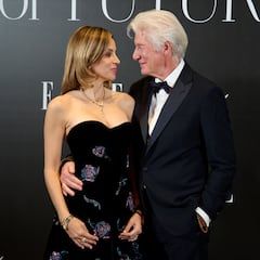 Madrid, España - 27 de noviembre: Richard Gere y Alejandra Silva asisten a Elle para Future 2024 Photocall en el Four Seasons Hotel el 27 de noviembre de 2024 en Madrid, España. (Foto de Carlos Alvarez/Getty Images)