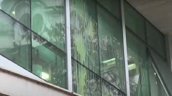Los opositores del UTA arrojaron