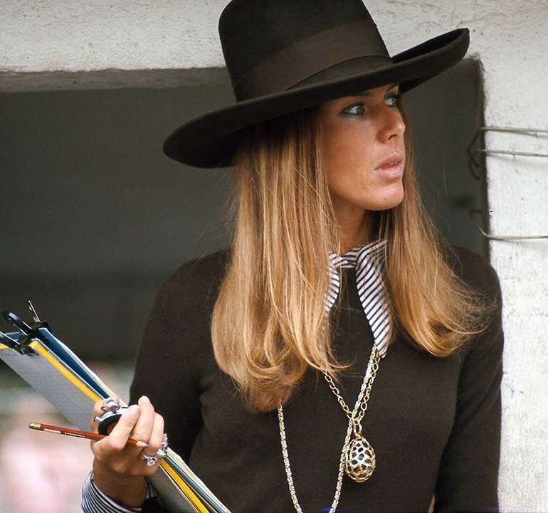 Helen Stewart en los años 70, la esposa de la tricampificación del mundo de la F1, que sufre de demencia