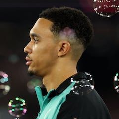 Liverpool se niega a negociar con Madrid por Alexander-Arnold