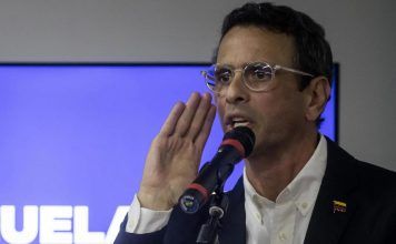 Capriles llama a los venezolanos a votar a pesar de haber sido robado en la presidencial Capriles llama a los venezolanos a votar a pesar de haber sido robado en la presidencial