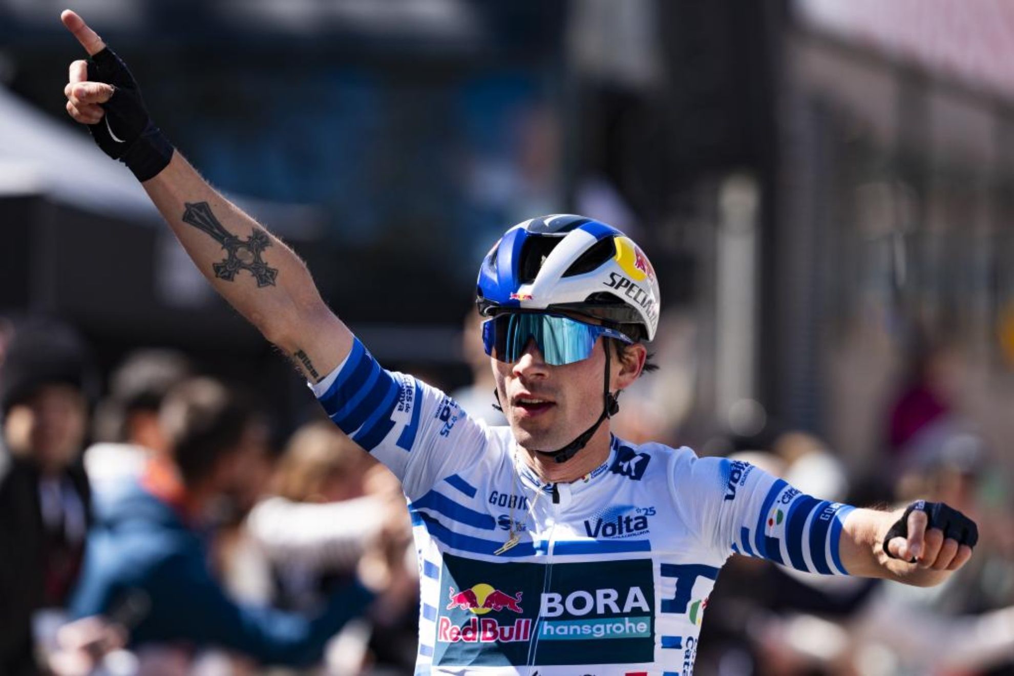 Primoz Roglic celebra su reciente victoria en Volta a Cataluña.