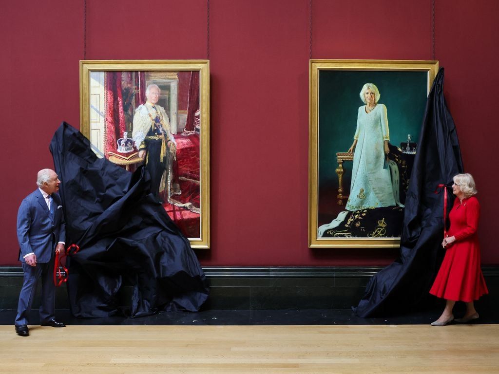 Los reyes Carlos y Camilla antes de sus pinturas de coronación