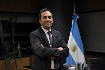 El Secretario de Trabajo, Julio