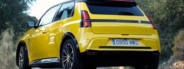El Renault 5 fue el automóvil eléctrico más esperado, pero ya enfrenta su primer problema: 16,000 unidades deben revisarse.