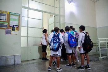 La brecha socioeconómica también es