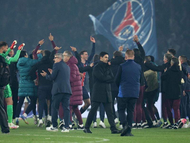 El PSG celebra la victoria contra el Arsenal
