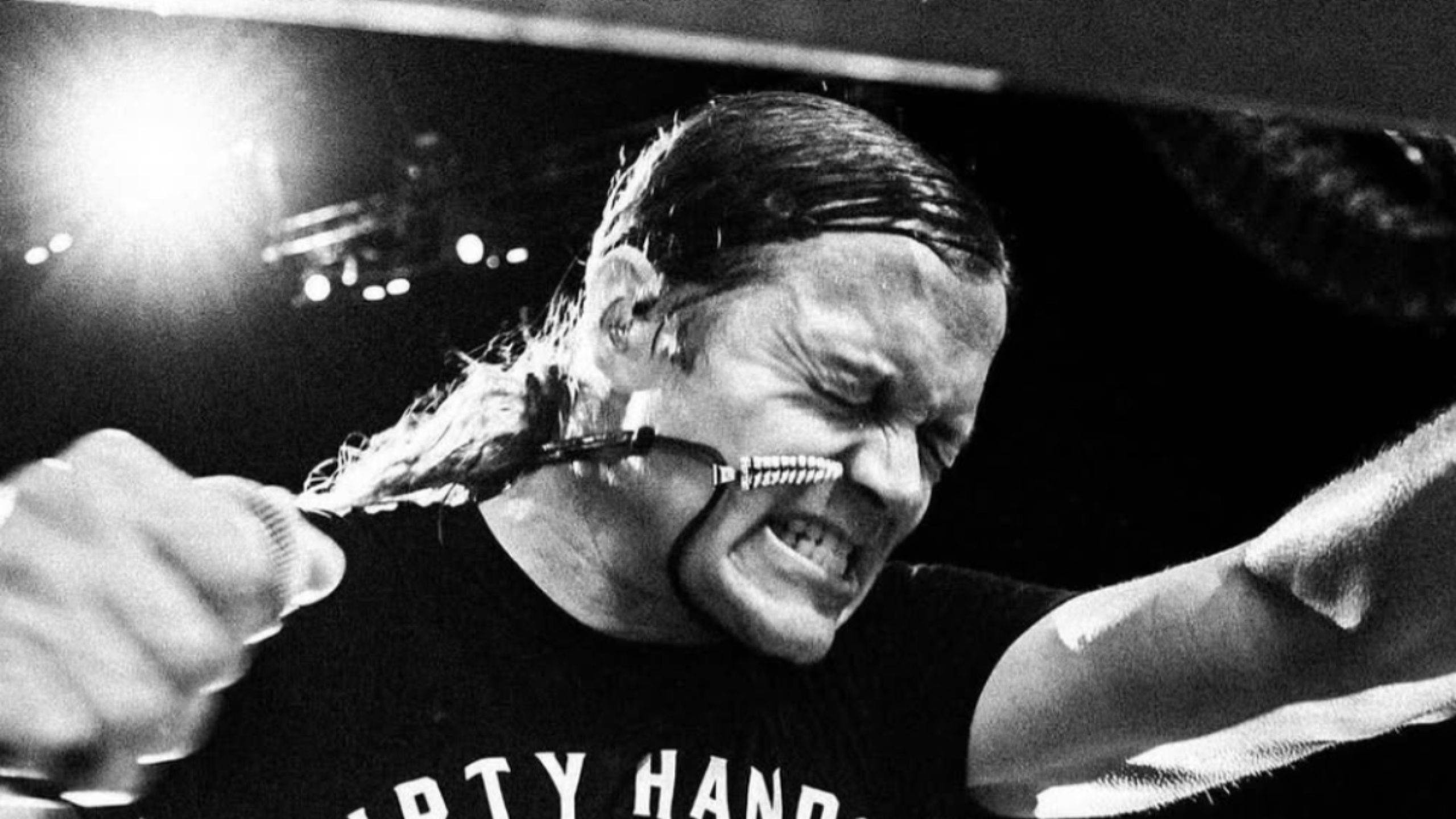 Brad Arnold, vocalista y baterista de la banda de rock 3 puertas hacia abajo