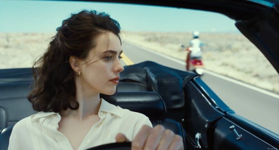 Es la segunda película seguida de Ethan Coen protagonizada por Margaret Qualley