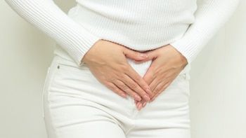 Síntomas como distensión abdominal