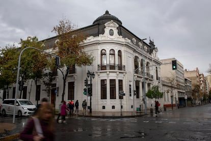 La Casa Central de la Universidad de Diego Portales, este 8 de mayo en Santiago.