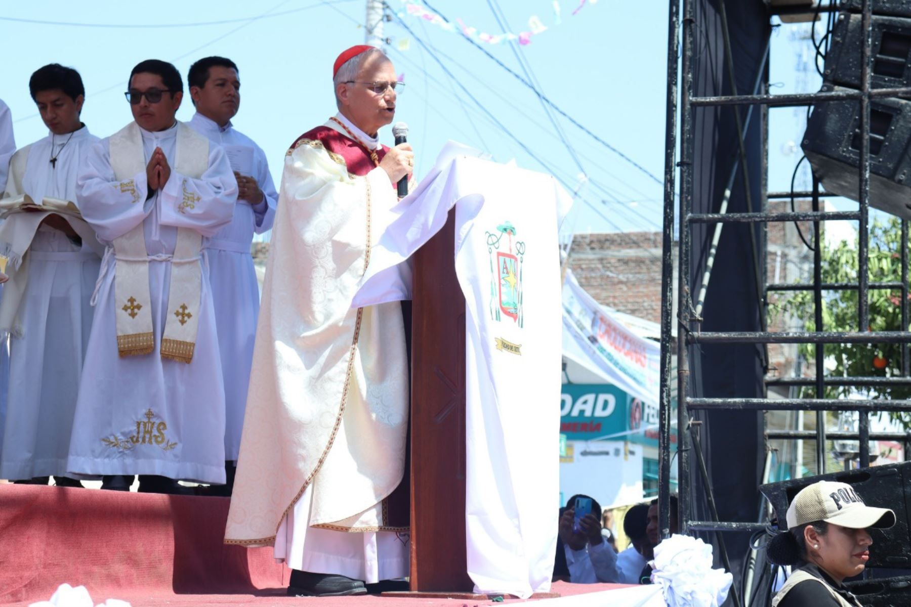 Papa Leo XIV, en una de sus últimas visitas a Chulucanas en 2024. El entonces obispo Robert Francis Prévost trabajó pastoralmente en esta diócesis del norte de Perú desde 1985. Foto de cortesía: Paul Suion Suion Papa Leo XIV, en una de sus últimas visitas a Chulucanas en 2024. El entonces obispo Robert Francis Prévost trabajó pastoralmente en esta diócesis del norte de Perú desde 1985. Foto de cortesía: Paul Suion Suion