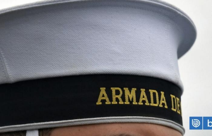 Valparaíso: Detienen un funcionario naval que conducía micro y le dio a la cocaína en control