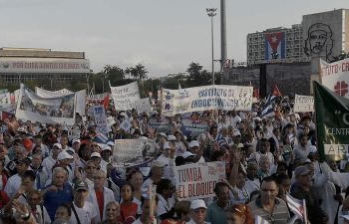 Una nueva demostración de revolución (+fotos) -.