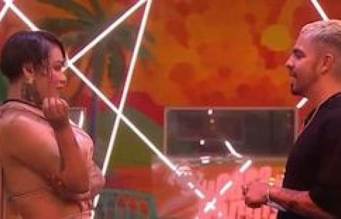 Karina y el toxi fueron insultados en el medio de la nominación.