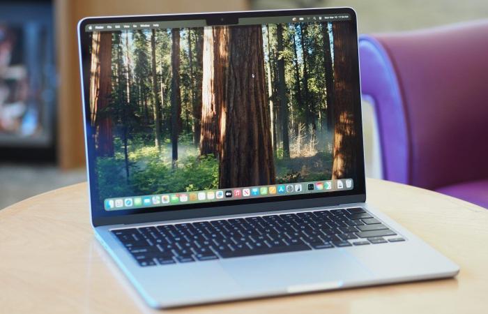 Asus Zenbook A14 vs Apple MacBook Air 13 (M4): Titan Duel -.