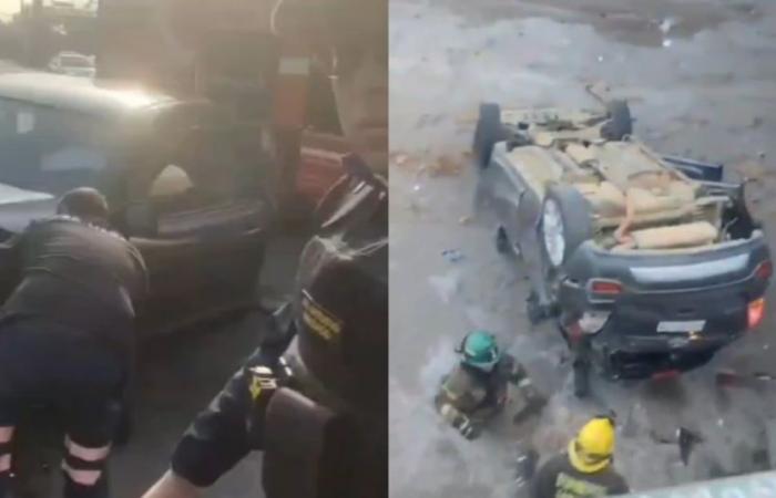 El vehículo termina volcado en el lecho del río Mapocho durante el accidente de tráfico en Santiago -.