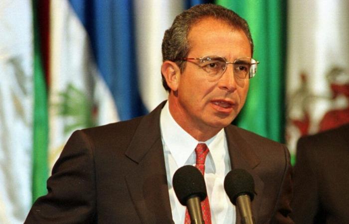 Comisión Morena Alista en el Senado para investigar a Zedillo; acusa a las operaciones ocultas en el Fobaproa -.