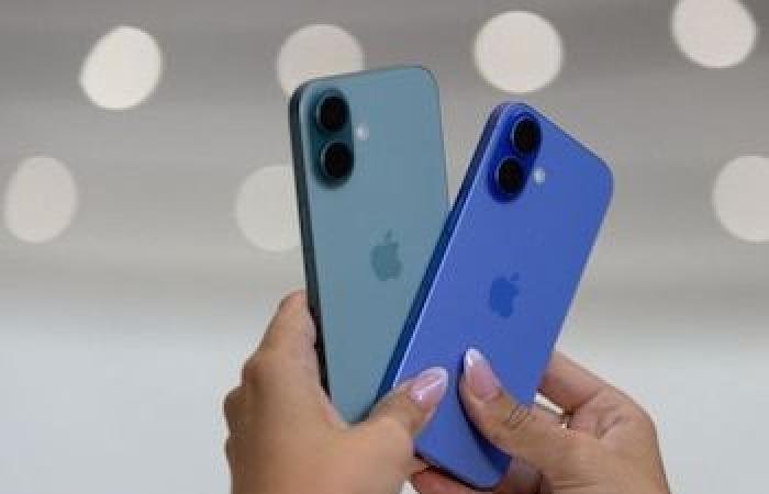 Apple reveló que las tarifas impuestas por Donald Trump le costarán USD 900 millones el próximo trimestre.
