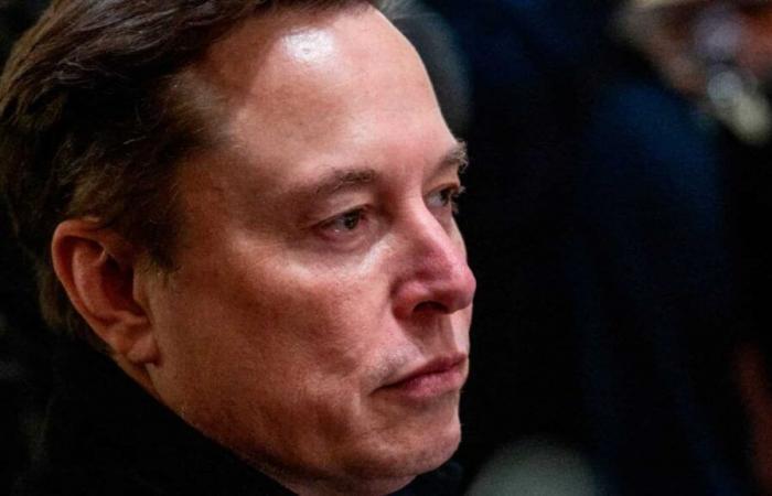 Tesla se desmorona -.