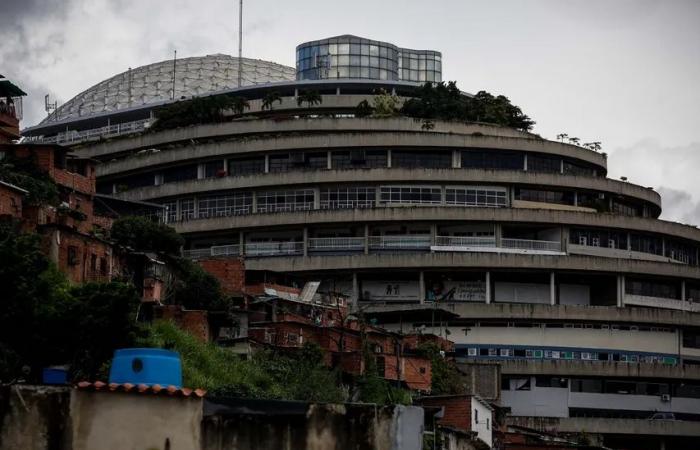 Se lanzaron en Caracas al empresario alovnezolan.