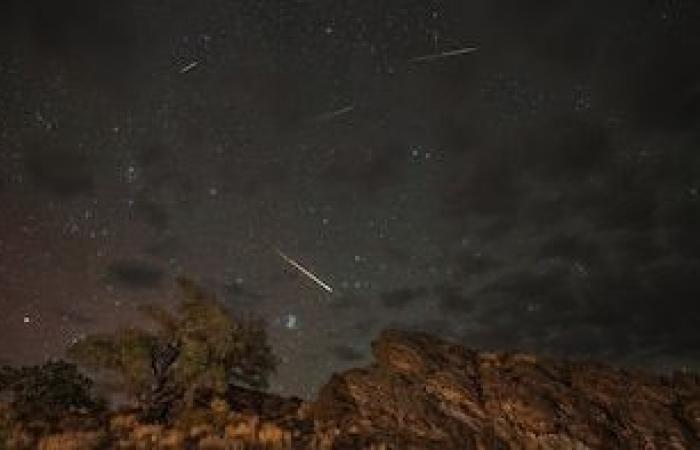 La lluvia Eta de Meteoros Aquáridas deslumbrará esta noche con hasta 50 estrellas fugaces por hora.