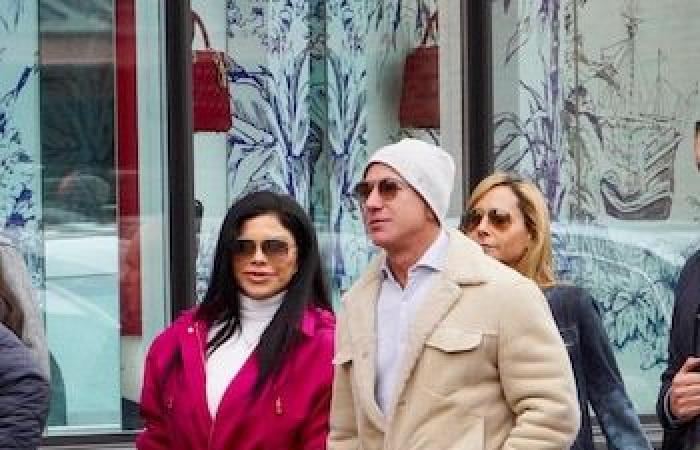 Artista ganador del Grammy que podría cantar en la boda de Jeff Bezos y Lauren Sánchez.