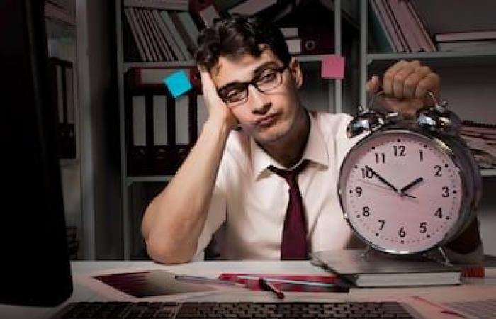 Quien se beneficiará de la jornada laboral de 40 horas en México; Lista de trabajadores -.