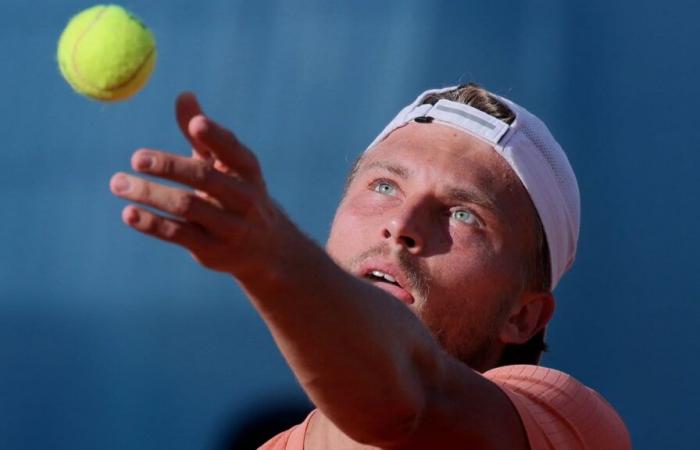 “Este año, muchos jugadores de tenis firmarán solo con Fans”.