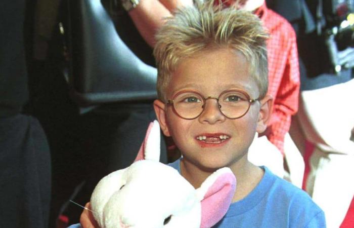 Este es Jonathan Lipnicki, el bebé de Stuart Little que reza todas las noches para recuperar su carrera.