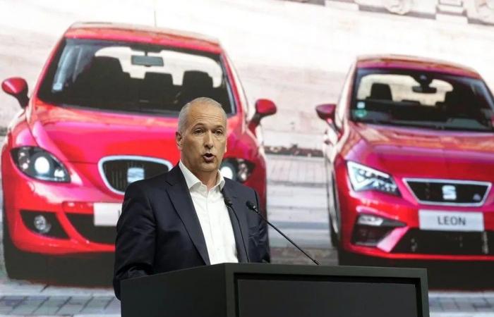 Seat conmemora su 75 aniversario reinventándose como un emblema industrial de España.