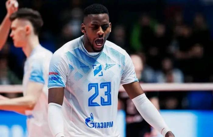 Se integran dos atletas del equipo de voleibol del equipo de Villa Clara Cuba -.