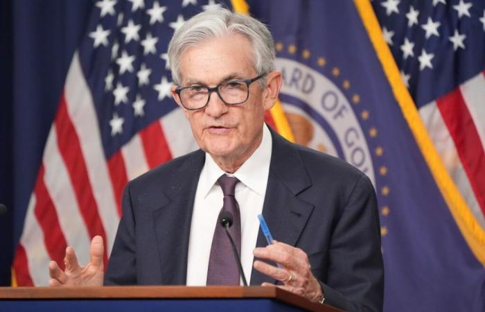 El día – Trump cargue contra Powell por no reducir las tasas de interés -.