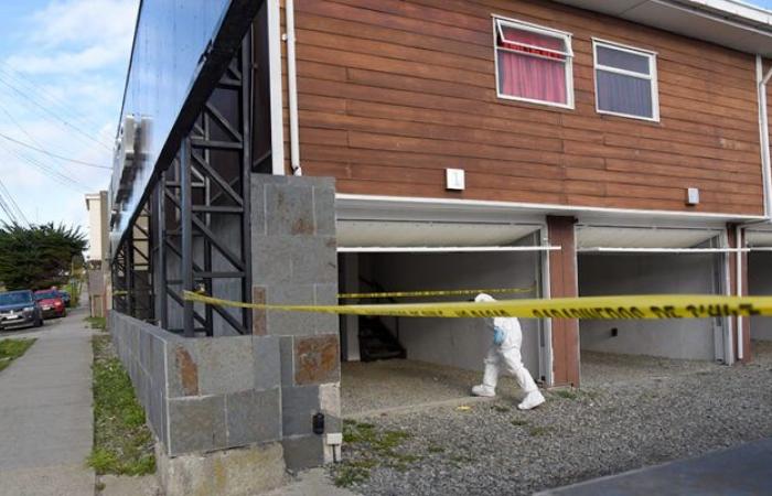 Hombre encontrado muerto en motel con múltiples puñaladas – .