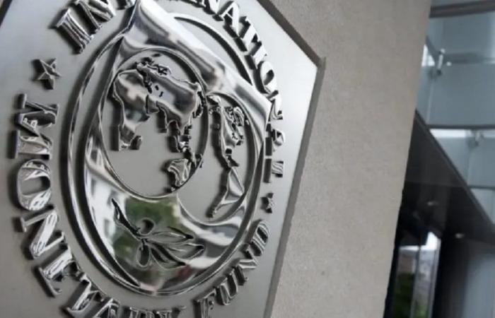 El FMI desbloqueó US$ 800 millones para Argentina tras aprobar la última revisión del acuerdo