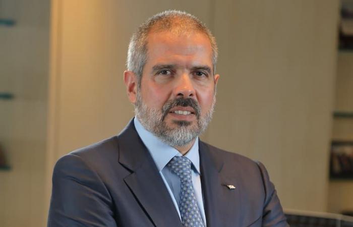 ¿Cómo fue la división de las empresas familiares de Pérez Companc? – .