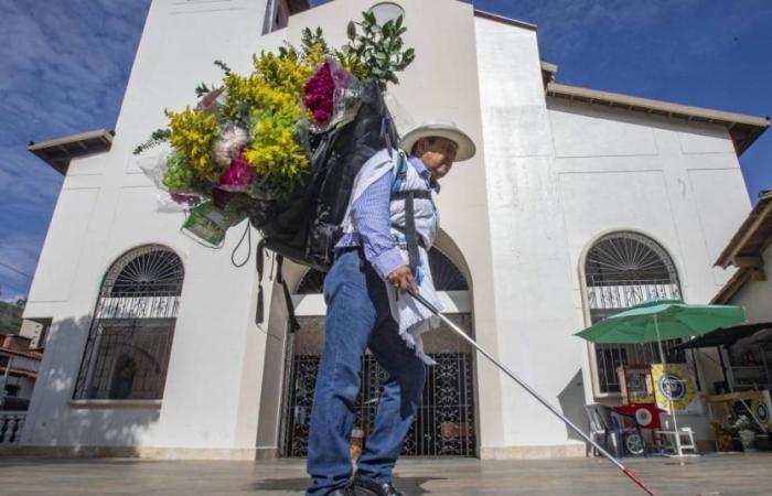 Jorge quiere ser el primer silletero ciego en desfilar en la Feria de las Flores