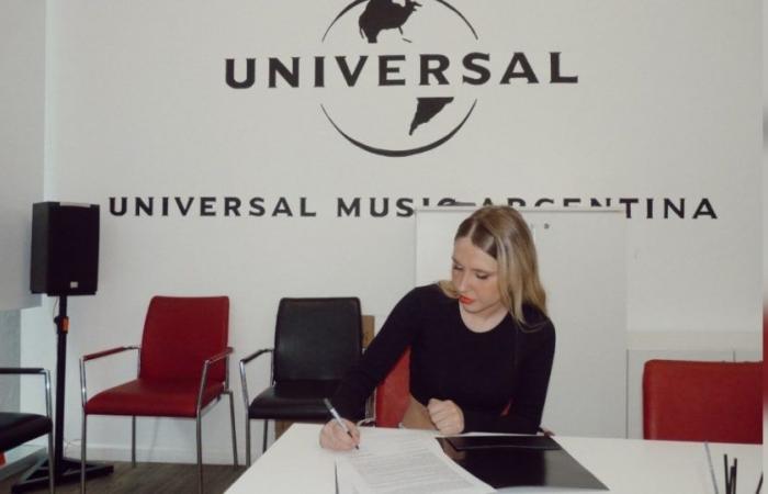 Abril Borga, la joven rosarina que firmó con Universal y sueña con triunfar en el mundo de la música
