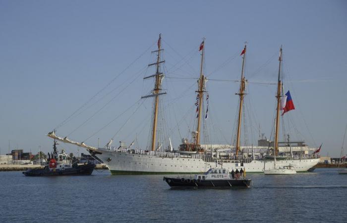 El buque escuela Esmeralda de la Armada de Chile regresa a Cádiz a 70 años de su construcción en España