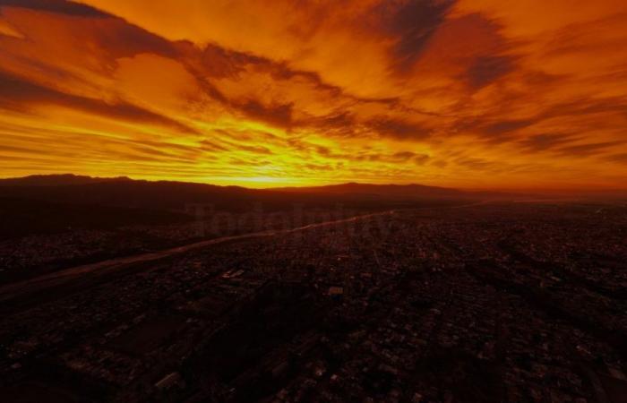 Las espectaculares fotos del amanecer en Jujuy desde un drone