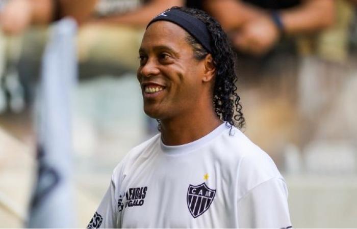 Ronaldinho “despide” a la selección brasileña para la Copa América 2024 por falta de entrega