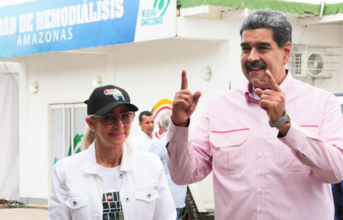 Maduro propone centro de investigación de “medicina tradicional y ancestral” en Amazonas