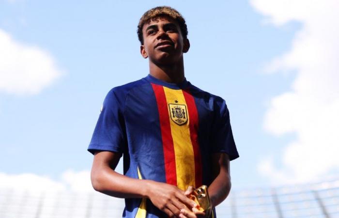 Lamine Yamal se convierte en el jugador más joven en debutar