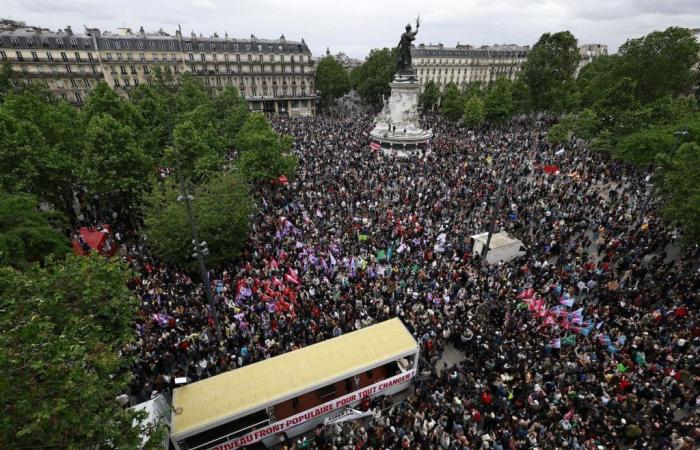 Miles de personas protestan en Francia contra la extrema derecha