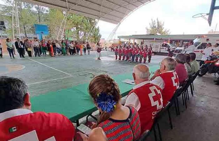 Estudiantes y docentes de SEER apoyan a Cruz Roja Mexicana – La Jornada San Luis – .