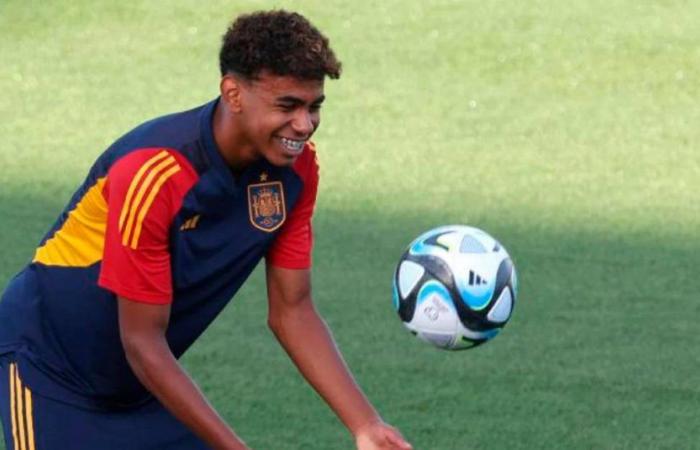 Lamine Yamal, 16 años, el futbolista más joven en jugar una Eurocopa